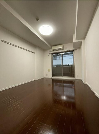 居室・リビング　※別部屋の参考写真です。