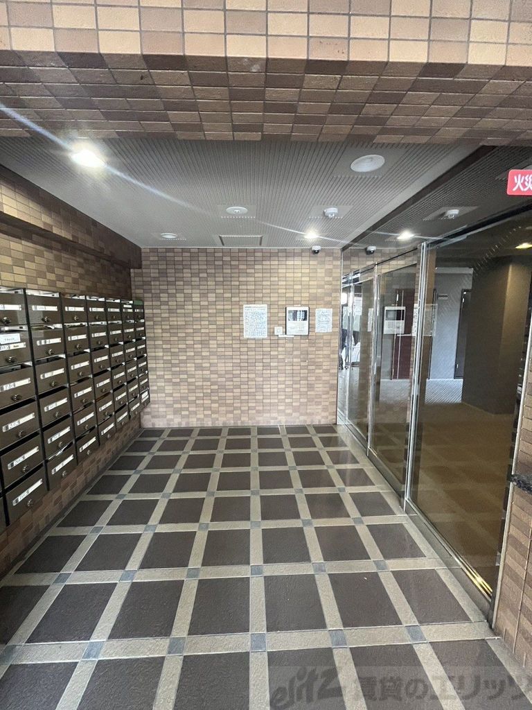 エントランス　エントランス