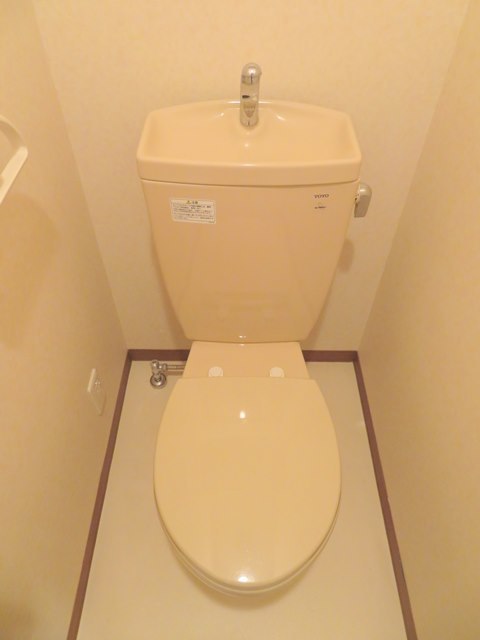 トイレ　※同仕様タイプ