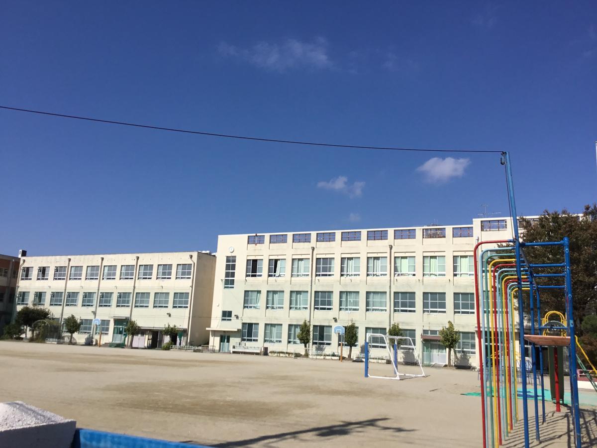 小学校　名古屋市立豊臣小学校（小学校）まで275m