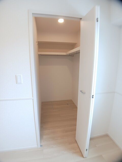 収納　ウォークインクローゼット