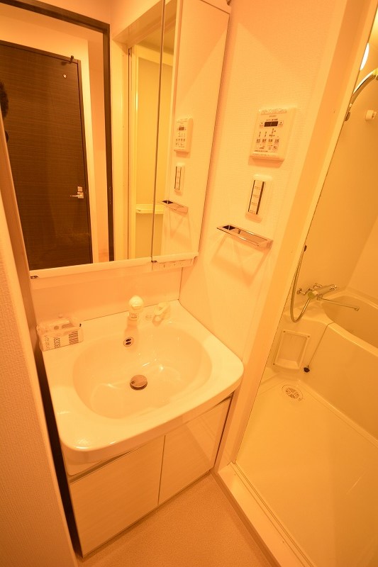 洗面設備　アドバンス大阪城アンジュ　洗面化粧台