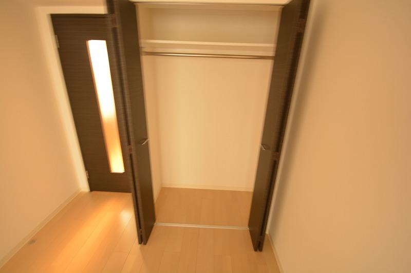 収納　アドバンス大阪城アンジュ　クローゼット
