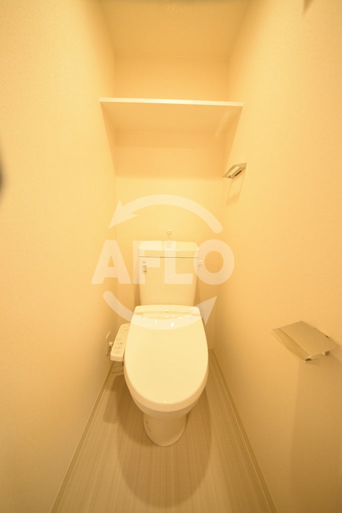 トイレ　エステムコート四天王寺夕陽丘II　温水洗浄便座