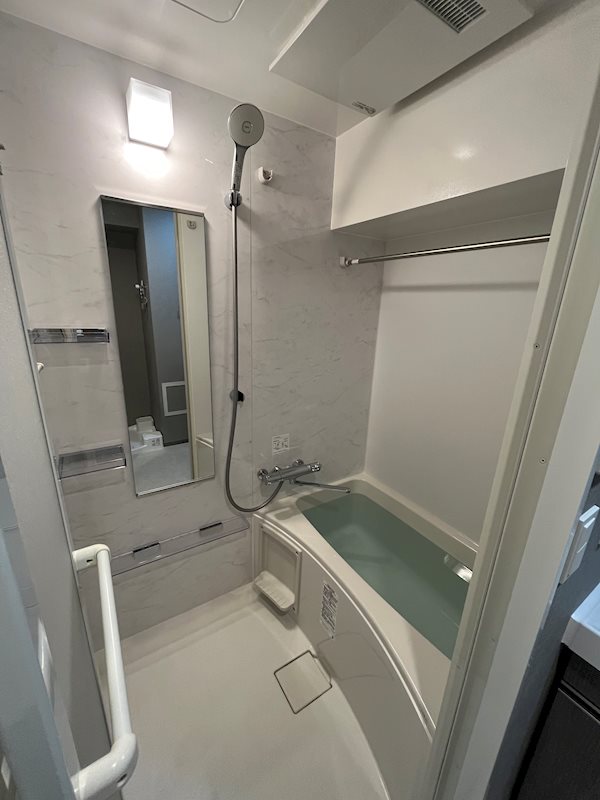 バス・シャワールーム