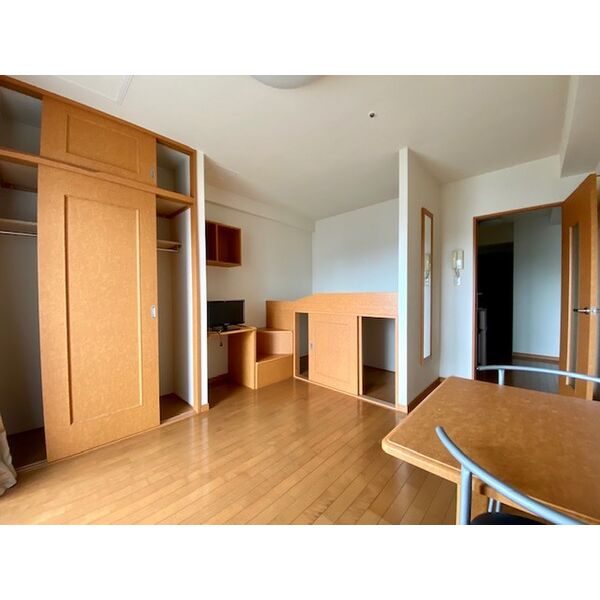 居室・リビング　キャンペーン:家具家電付!!(ベット、デスク、冷蔵庫、テレビ