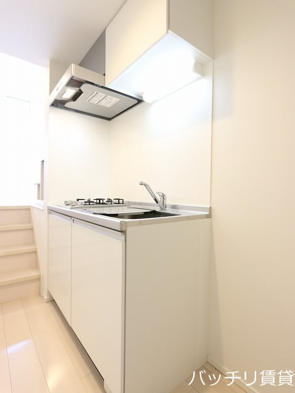 キッチン　同型タイプの為、現状を優先いたします。