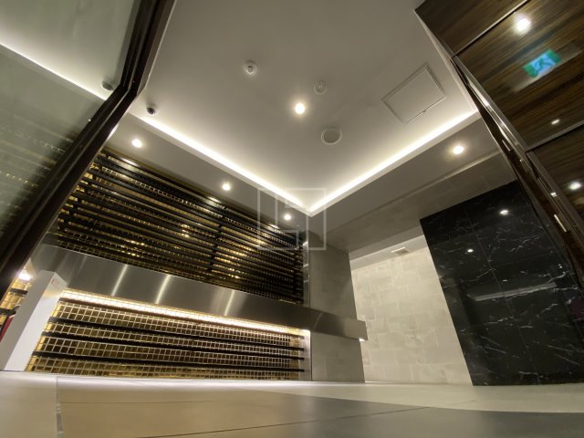 ロビー　レジディア堺筋本町プレイス　ロビー