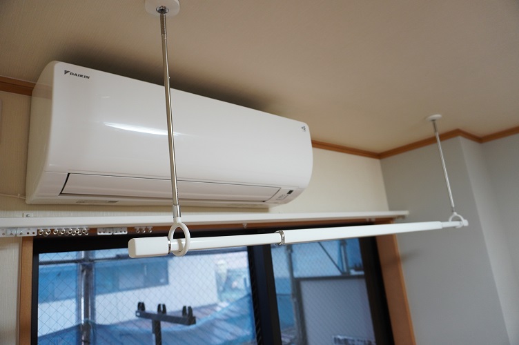 その他　室内物干し付きで雨の日も安心です。