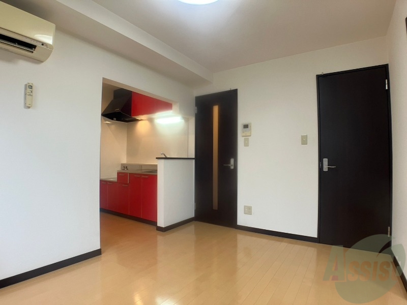 居室・リビング　広くてキレイなお部屋が広がっていて、充実した生活が送れそう。