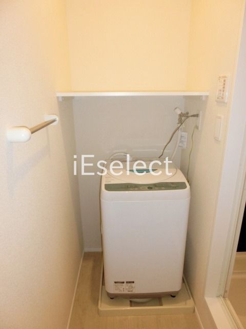 その他　室内洗濯機ございます。