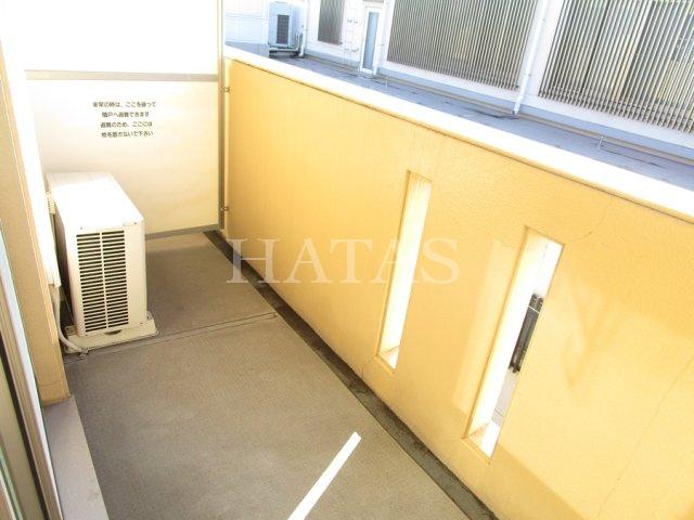 バルコニー　同物件別部屋です