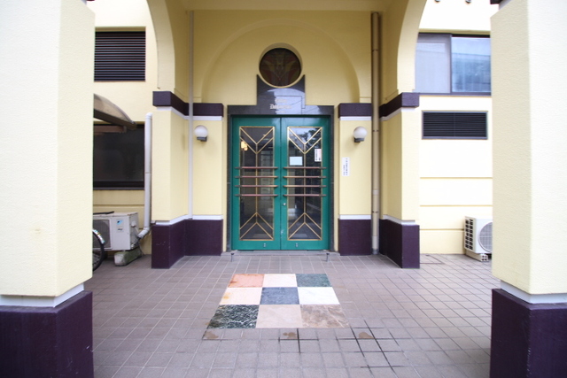 エントランス　エントランス