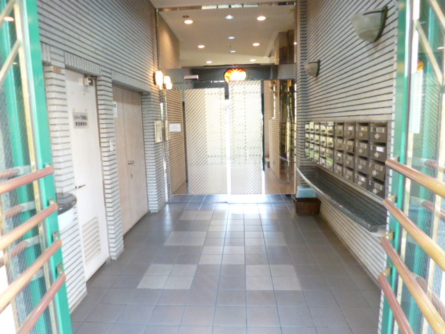 エントランス　エントランス