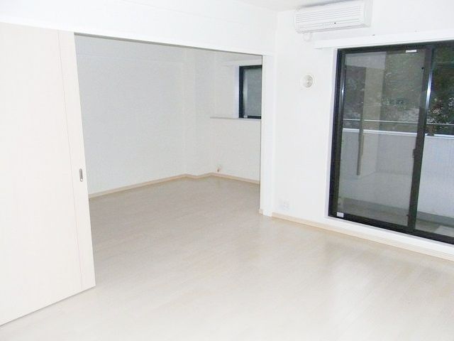 居室・リビング　※別号室参考写真です※