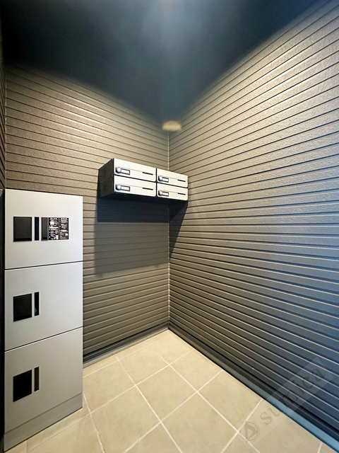 ロビー　不在時の受取が楽々＾＾宅配ボックスも完備！