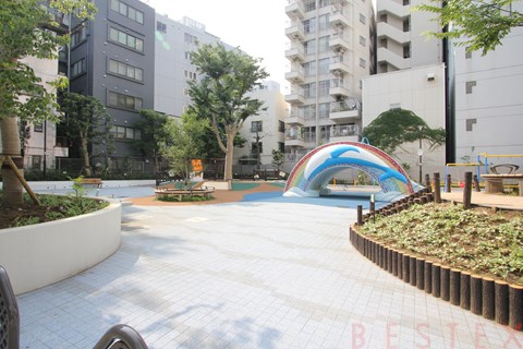 公園　新花公園（公園）まで600m