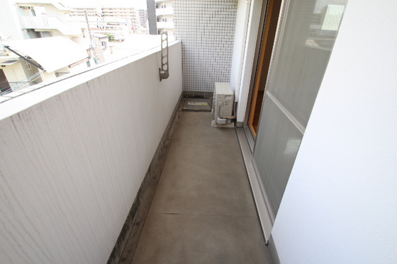 バルコニー　※別号室の写真です