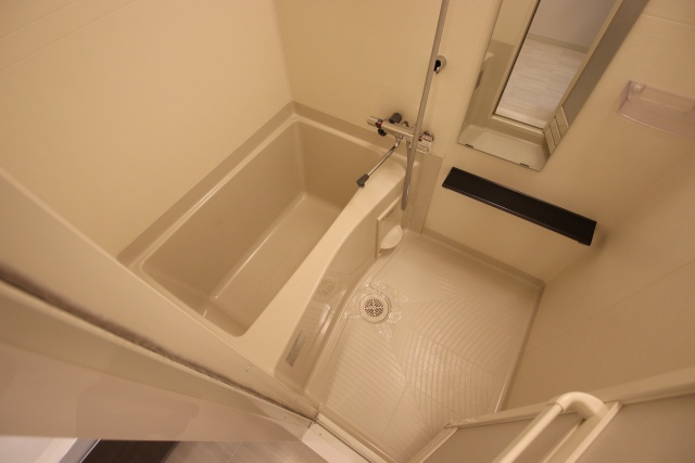 バス・シャワールーム　※別室の参考写真の為、現況優先です。