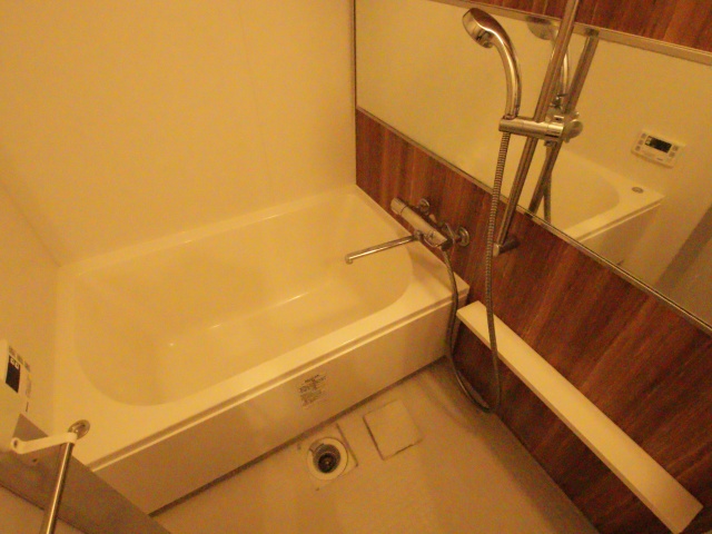 バス・シャワールーム　※別室の参考写真の為、現況優先です。