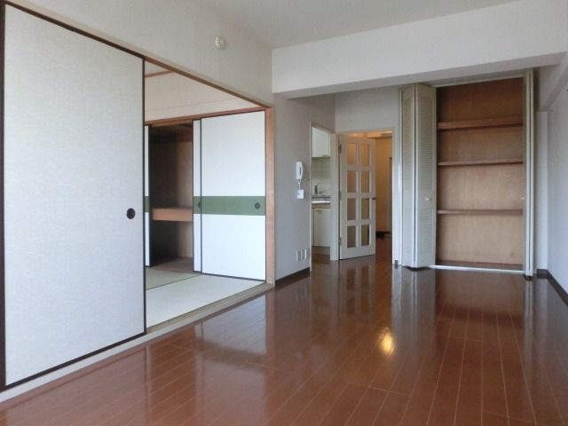 居室・リビング　13帖リビングダイニングキッチン