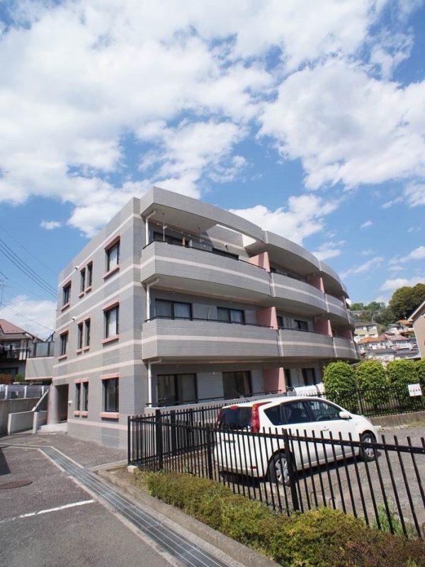 建物外観　エアコン１台プレゼント！