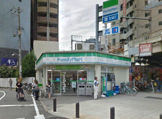 コンビニ　ファミリーマート JR天満駅前店（コンビニ）まで376m