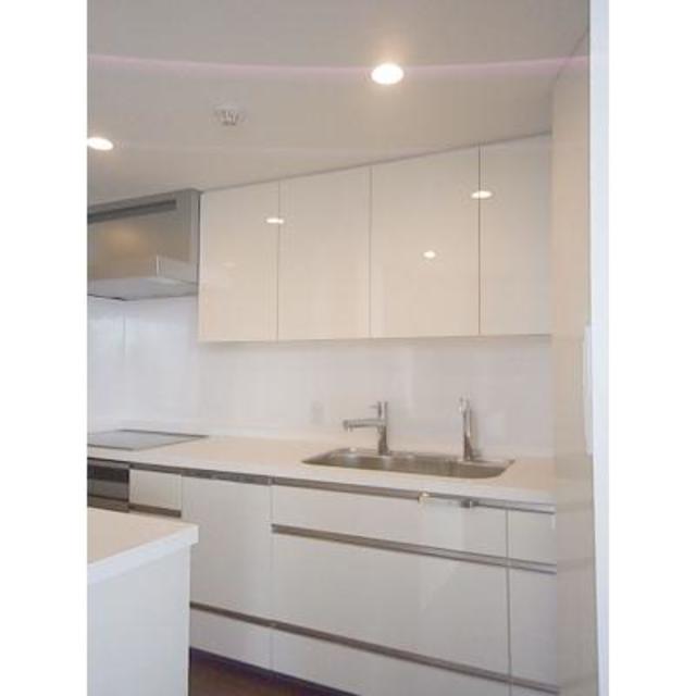 キッチン　※写真は同タイプ住戸です。