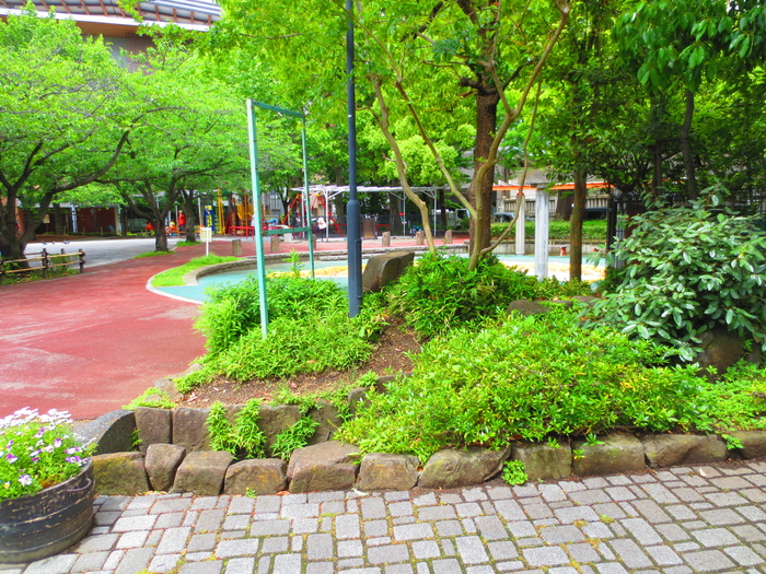 公園　鉄砲洲児童公園（公園）まで350m