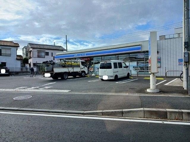 コンビニ　ローソン（コンビニ）まで550m