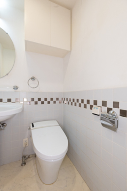 トイレ　※写真は同タイプ住戸です。