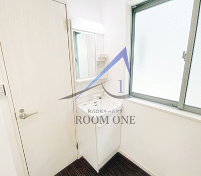 洗面設備　洗面台です。