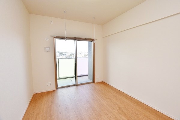 居室・リビング　★洋室7帖★