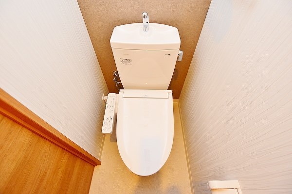 トイレ　★温水洗浄便座トイレ★