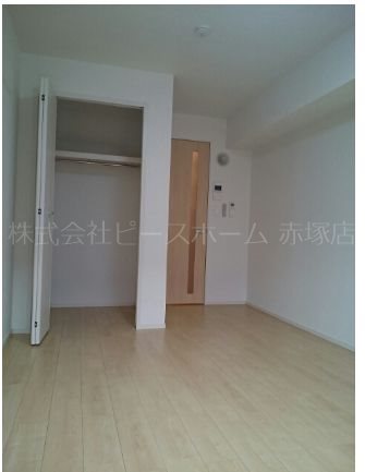 居室・リビング　※別号室参考写真