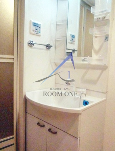 洗面設備　洗面台です。