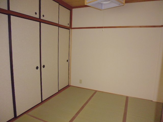 居室・リビング　きれいな和室です