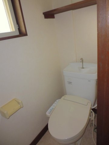 トイレ　落ち着いたトイレです