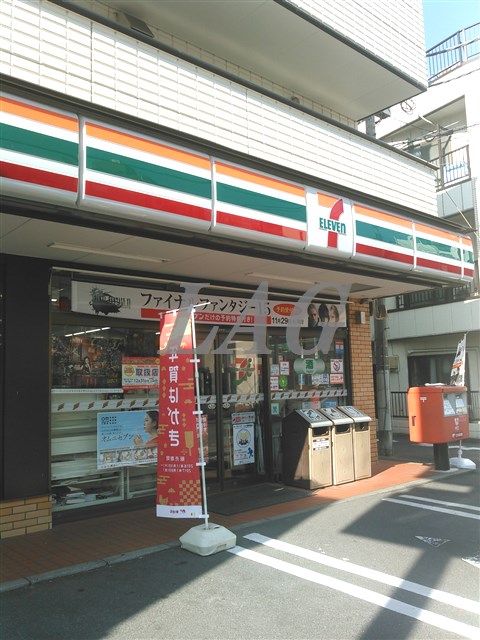 コンビニ　セブンイレブン葛飾堀切4丁目店（コンビニ）まで104m