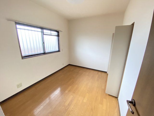 居室・リビング　押入