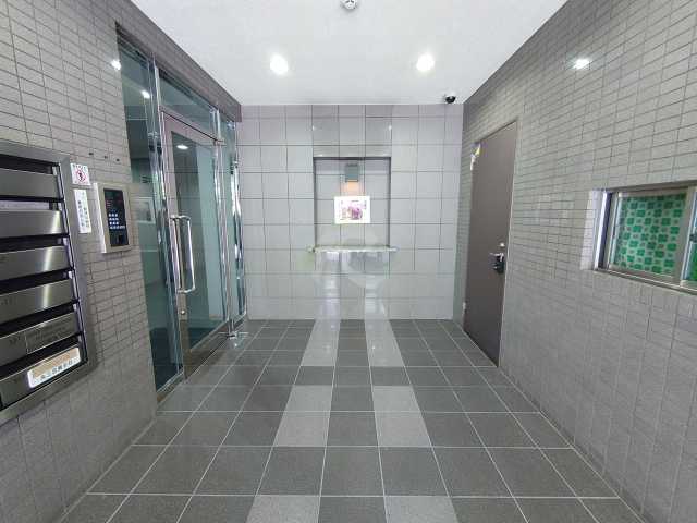 エントランス　メゾン・シャルマン