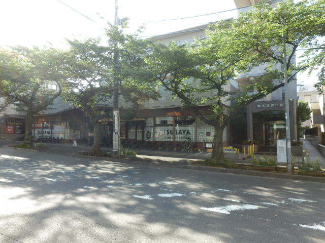 レンタルビデオ　TSUTAYAたまプラーザ店（レンタルビデオ）まで351m