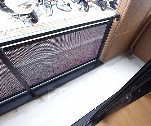 バルコニー　広々としたベランダです。