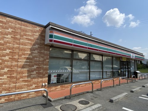 コンビニ　セブンイレブン豊田市栄生町5丁目店（コンビニ）まで543m