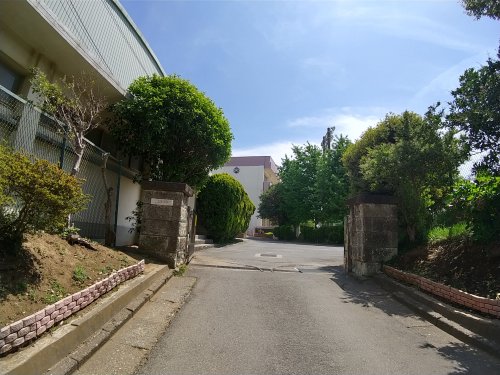 中学校　船橋市立二宮中学校（中学校）まで968m