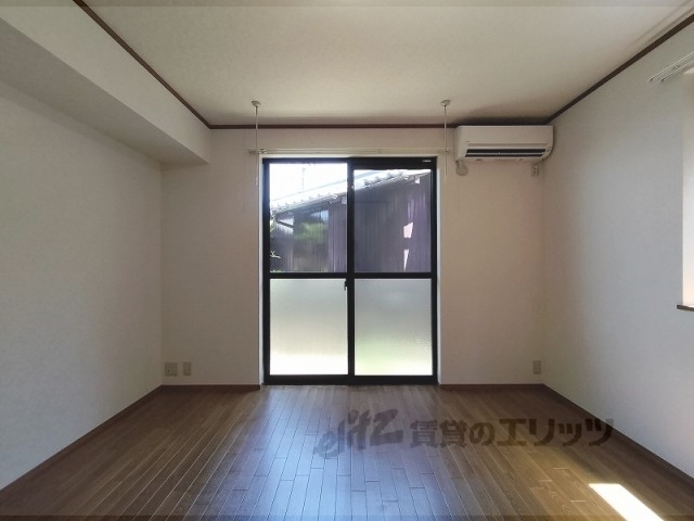 居室・リビング　居室