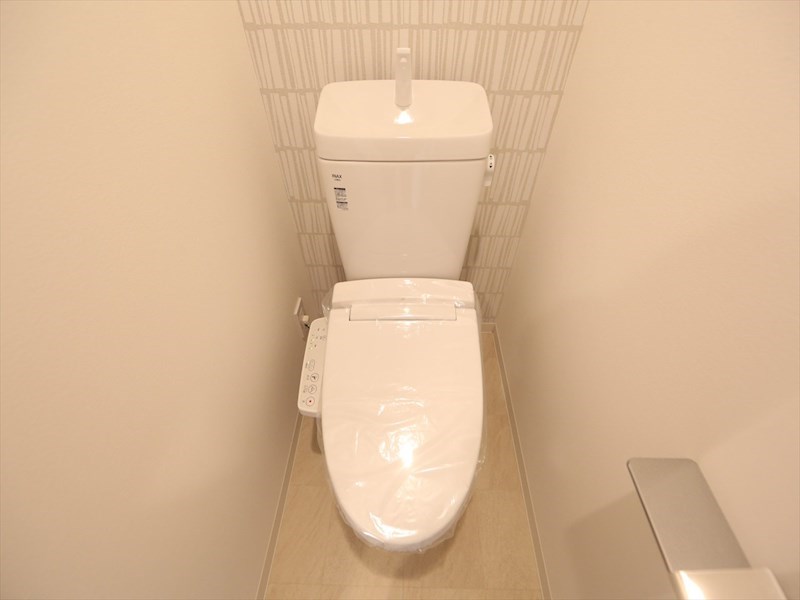 トイレ　温水洗浄暖房便座付トイレ