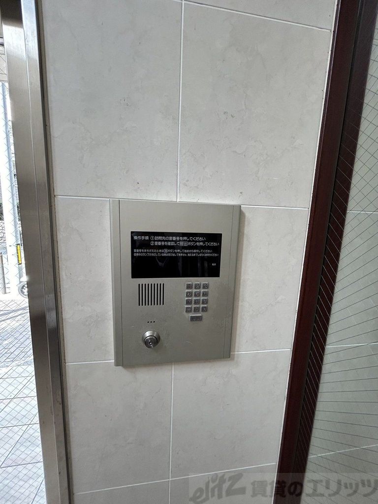 セキュリティ　下駄箱