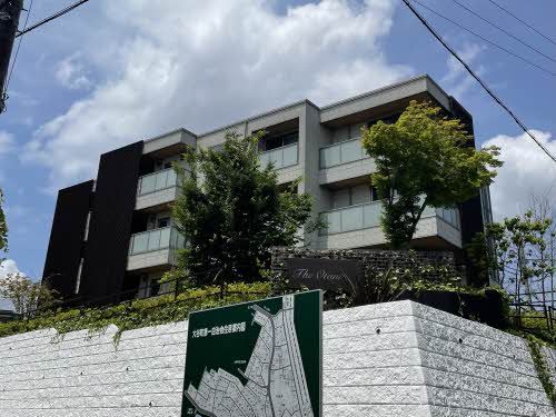 建物外観　近鉄名古屋線「津駅」まで徒歩４分。