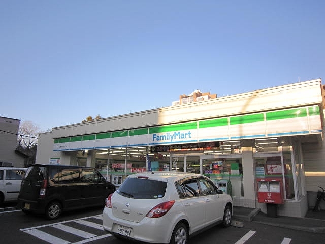 コンビニ　ファミリーマート札幌西宮の沢1条店（コンビニ）まで401m